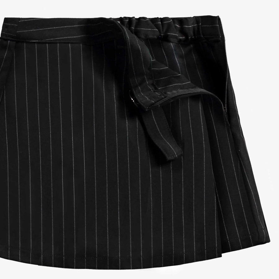 BLACK AND WHITE STRIPED SHORT SKORT IN COTTON GABARDINE, CHILD