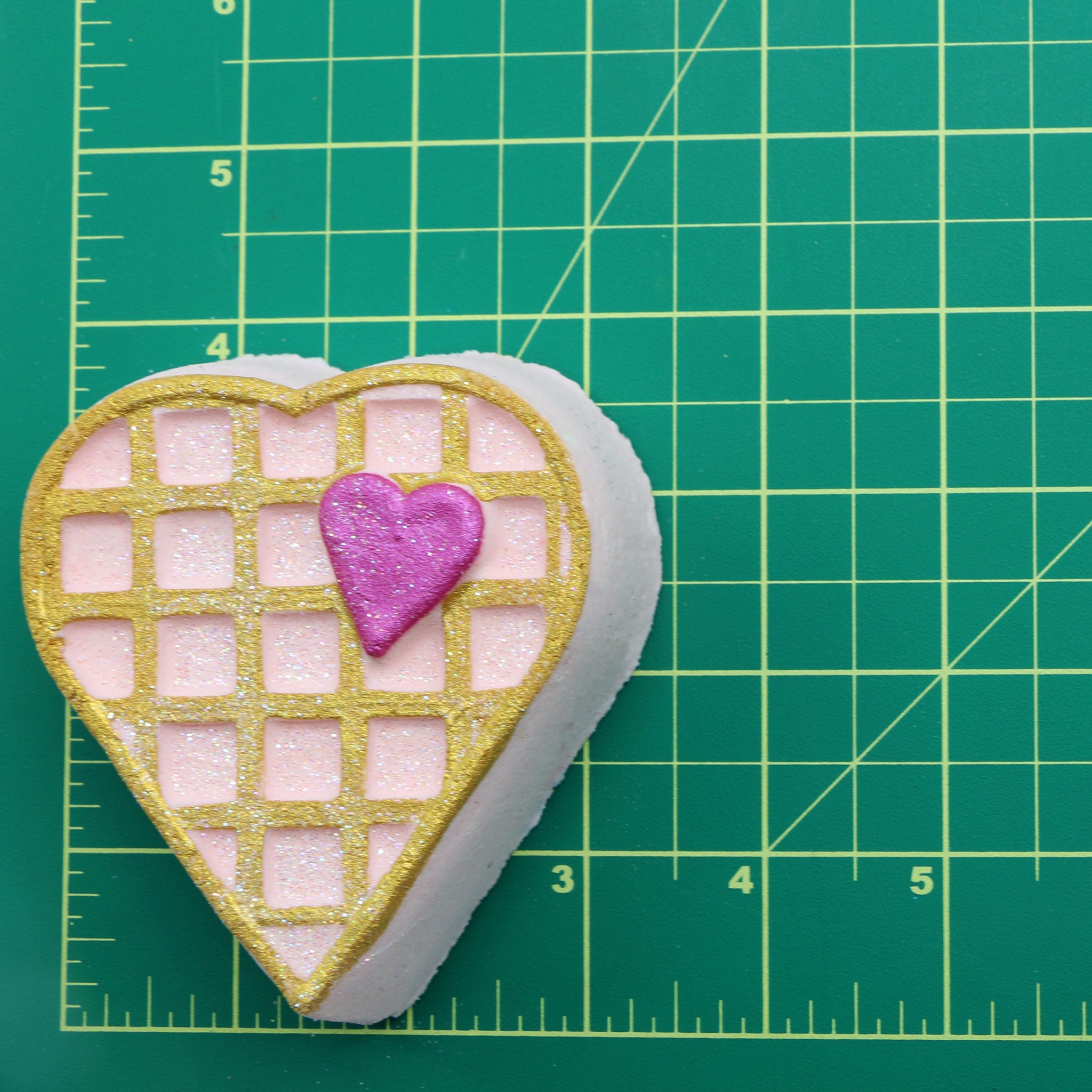 Waffle Heart Bath Bomb